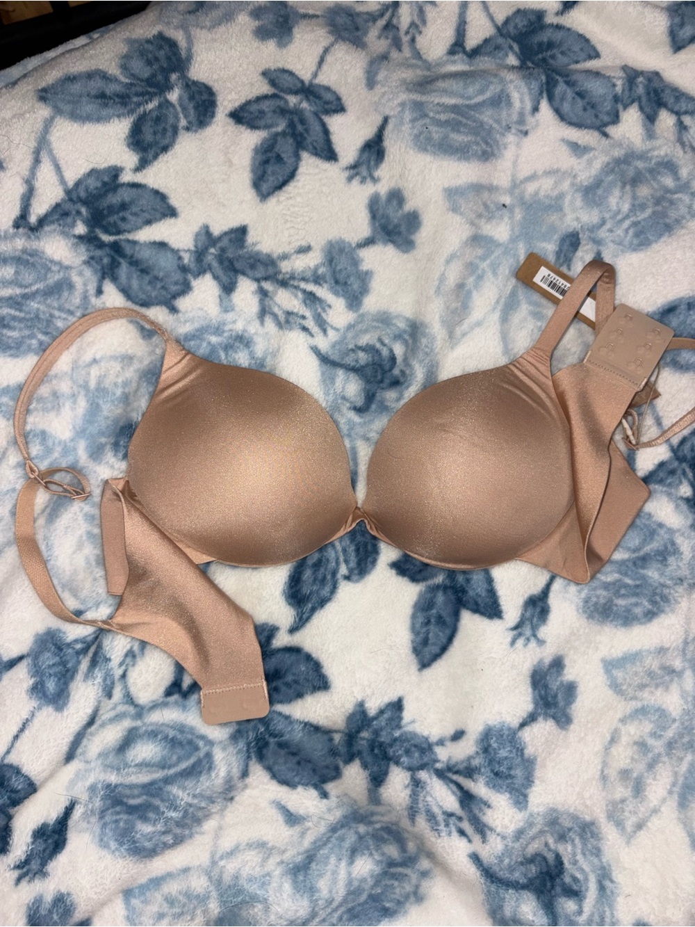 SKIMS Ultimate Push Up Plunge Bra NWT!